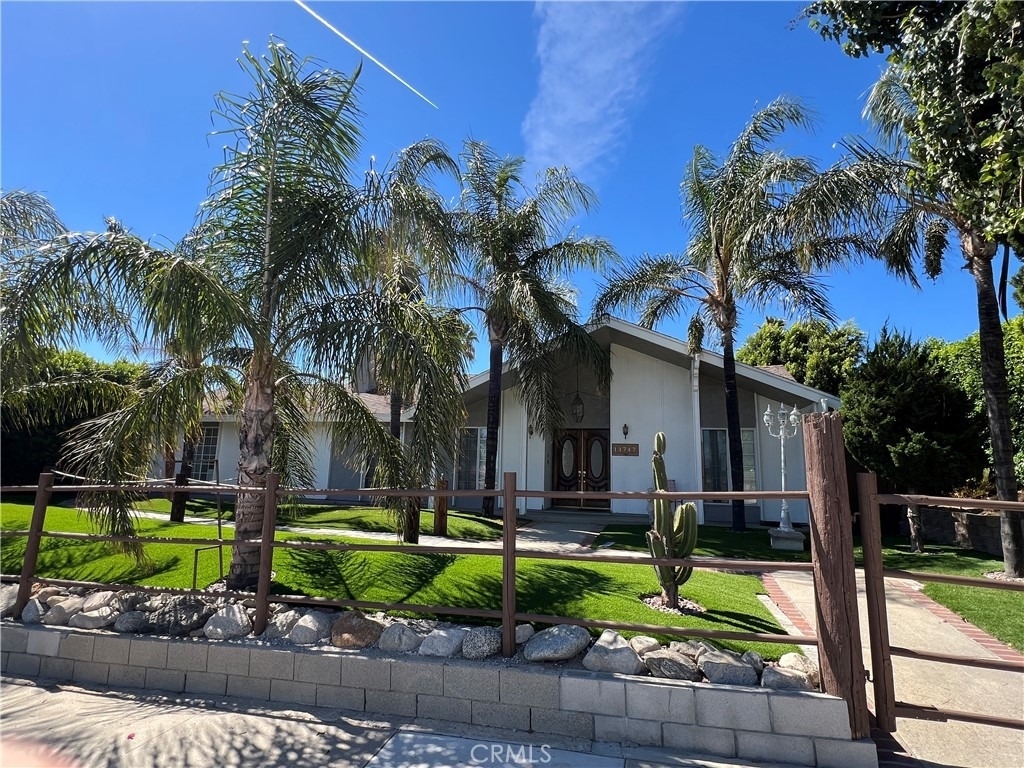 13747 Polk Street - Photo 0