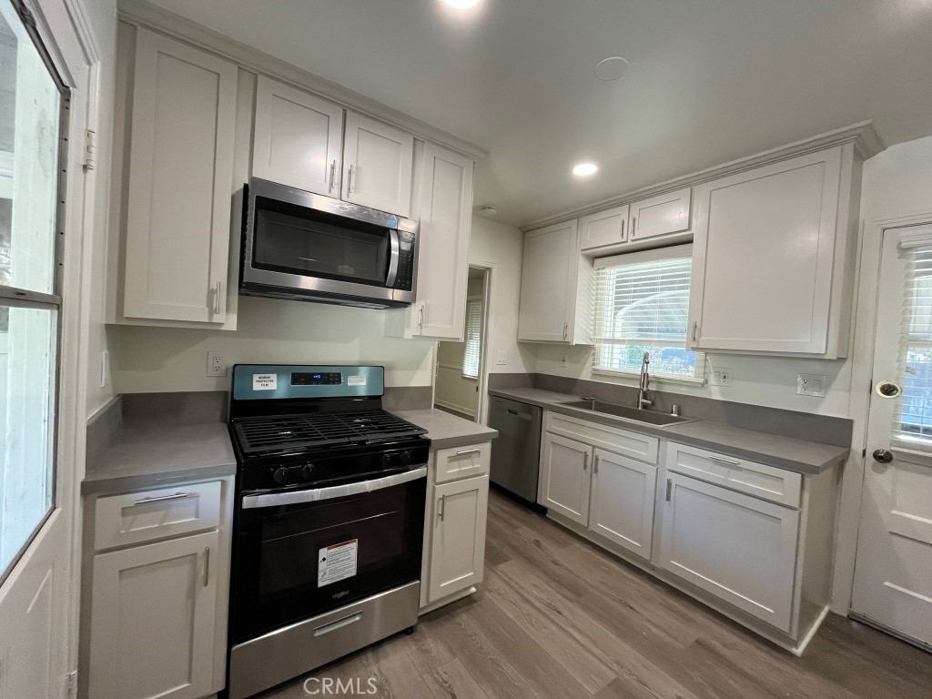 14659 Killion Street - Photo 4