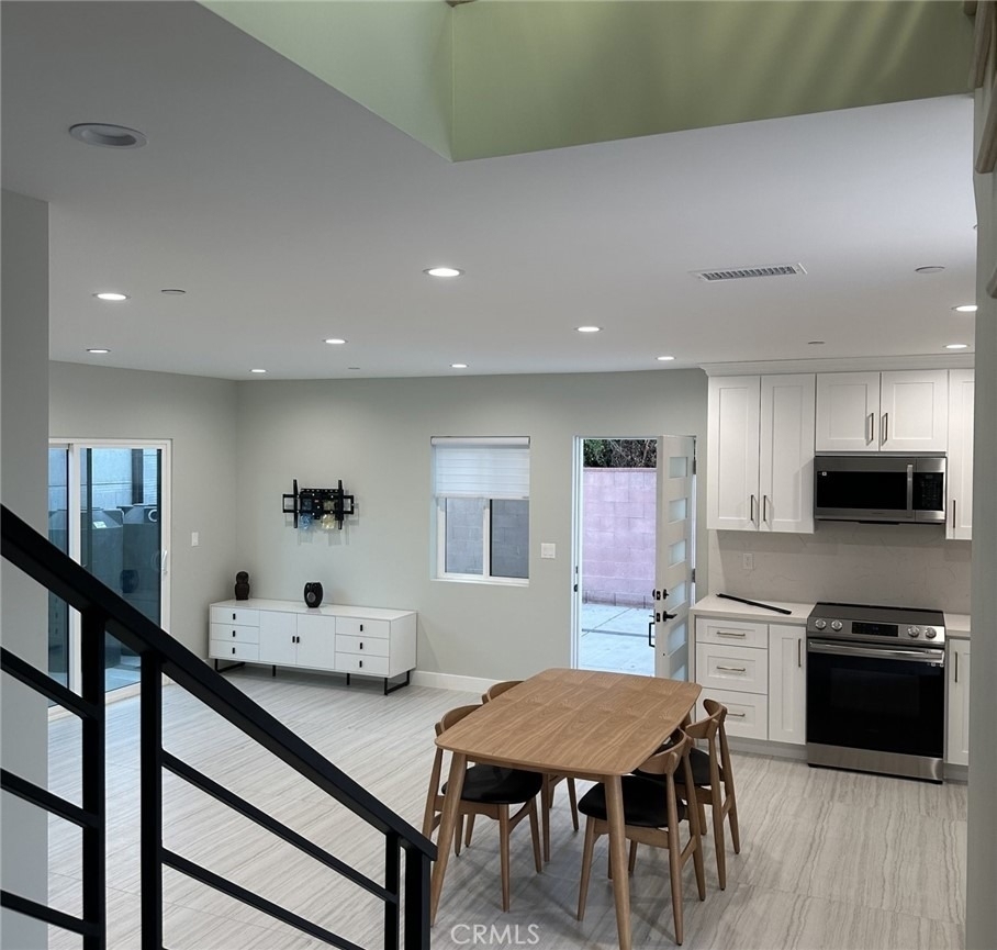 11333 1/2 Delano Street - Photo 2