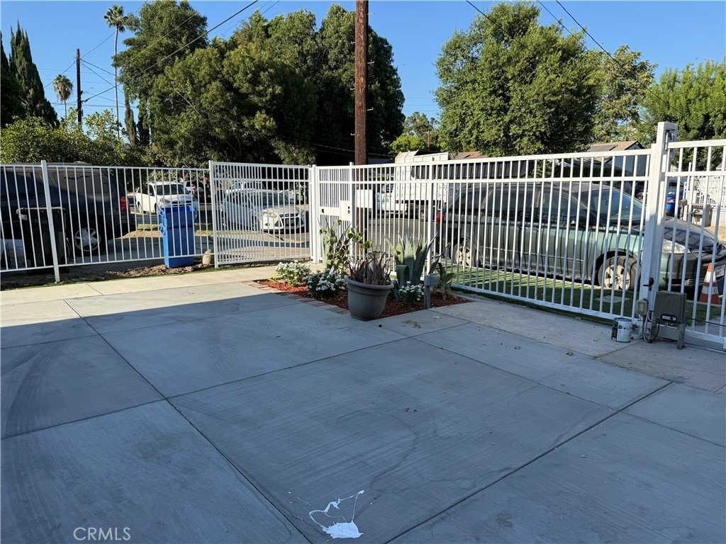 7035 Rhea - Photo 1