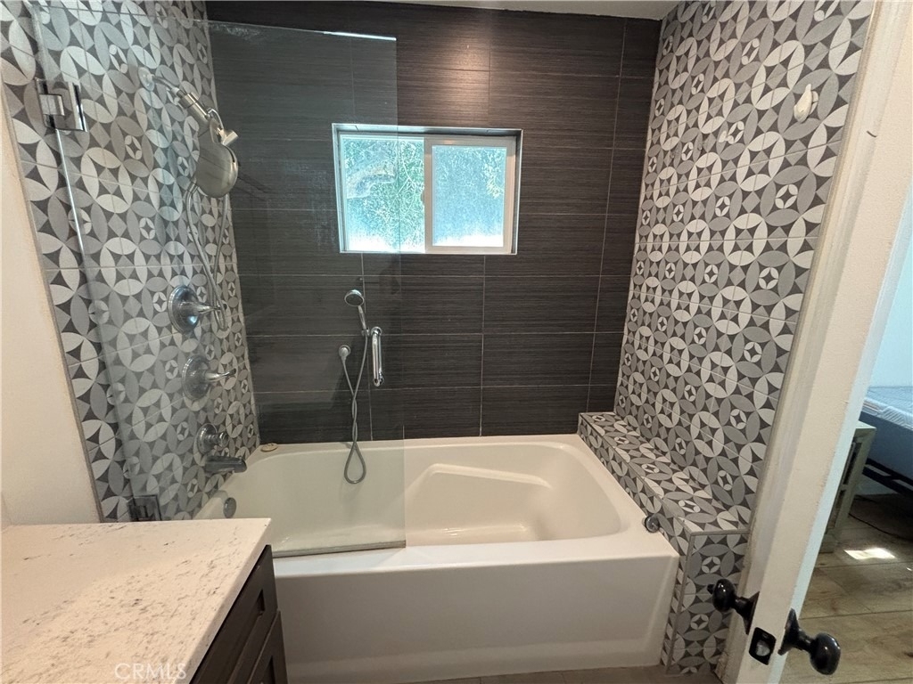 6529 Aura Avenue - Photo 9