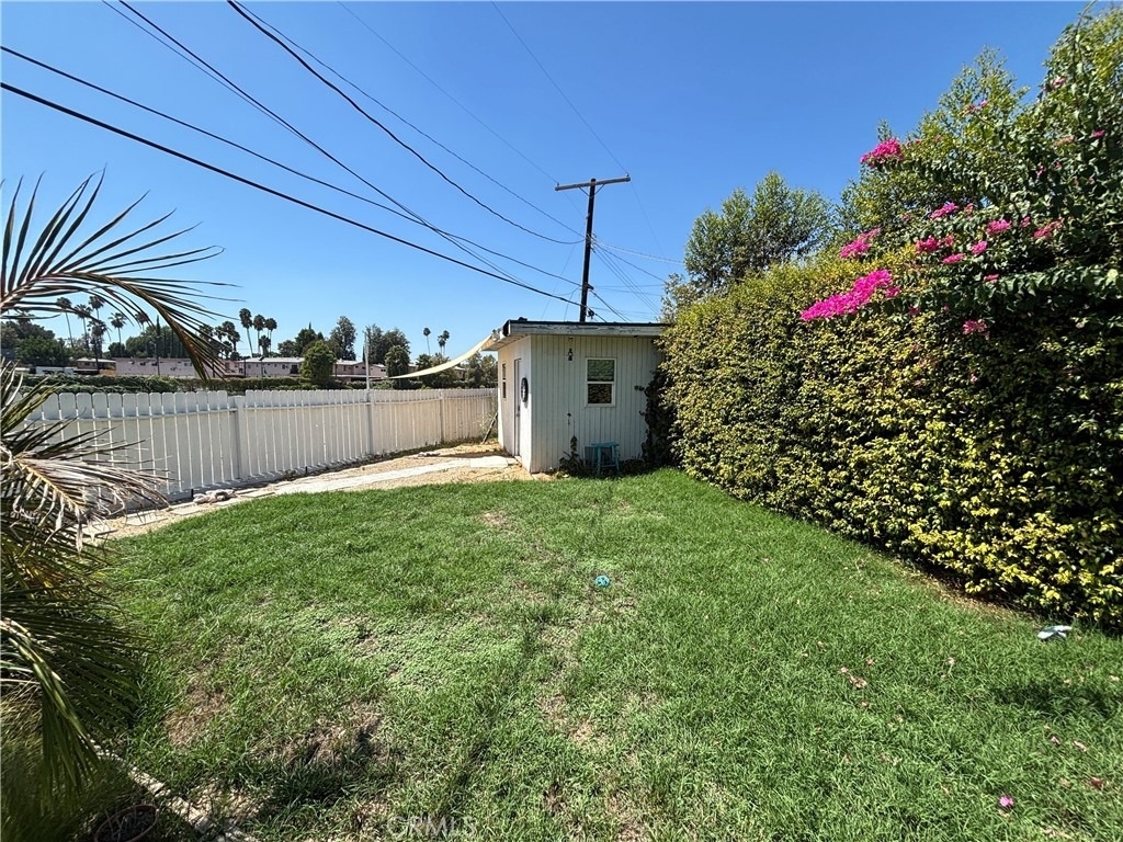 6529 Aura Avenue - Photo 23