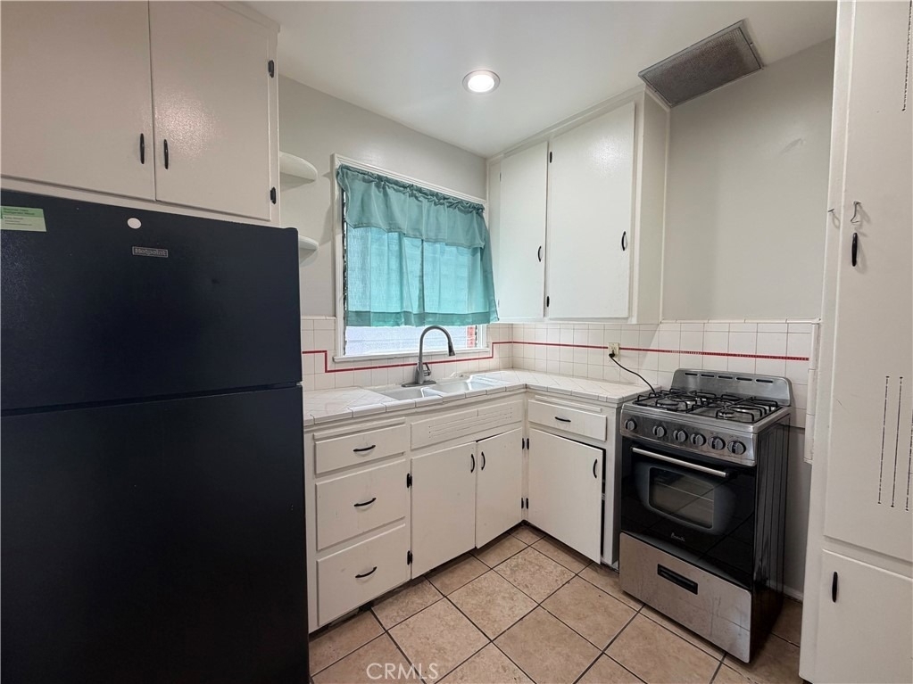 5646 3/4 Farmdale Avenue - Photo 4