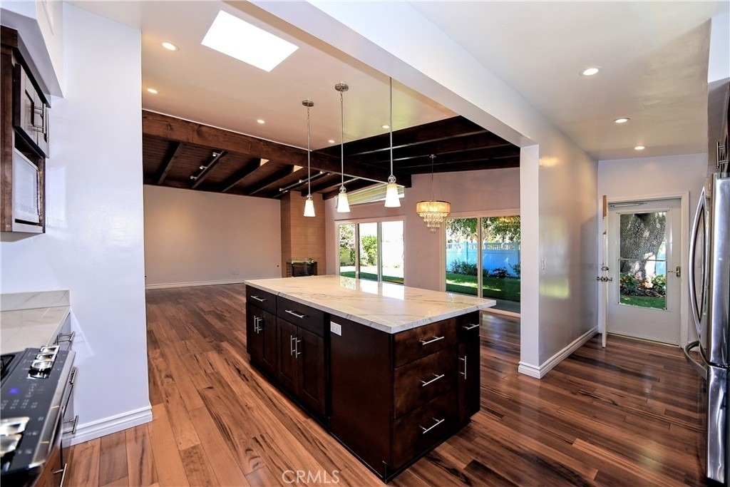 5754 Wish Avenue - Photo 2