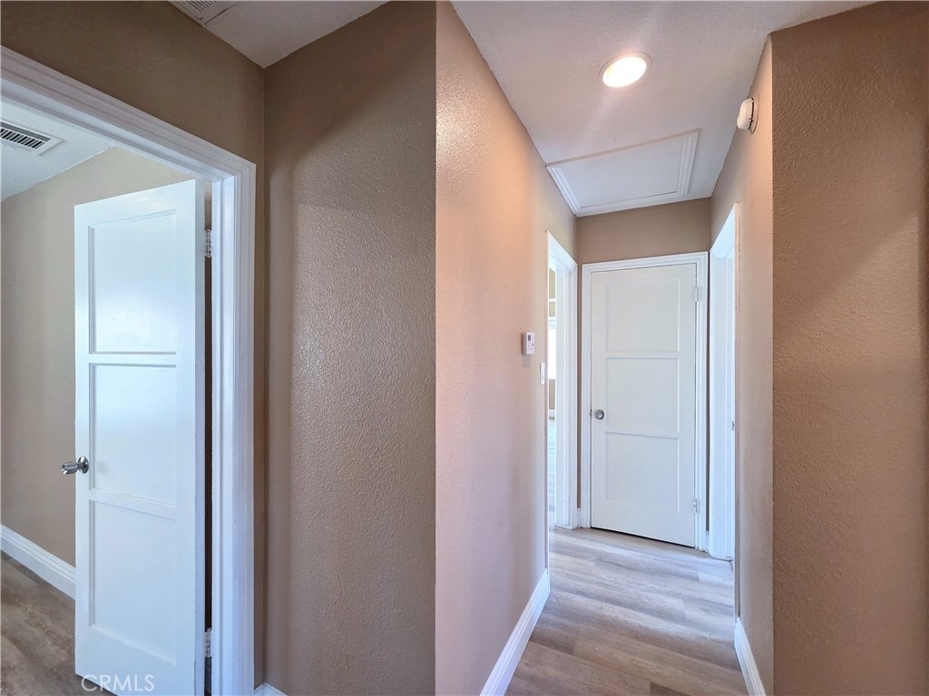 705 N Hillford Avenue - Photo 15