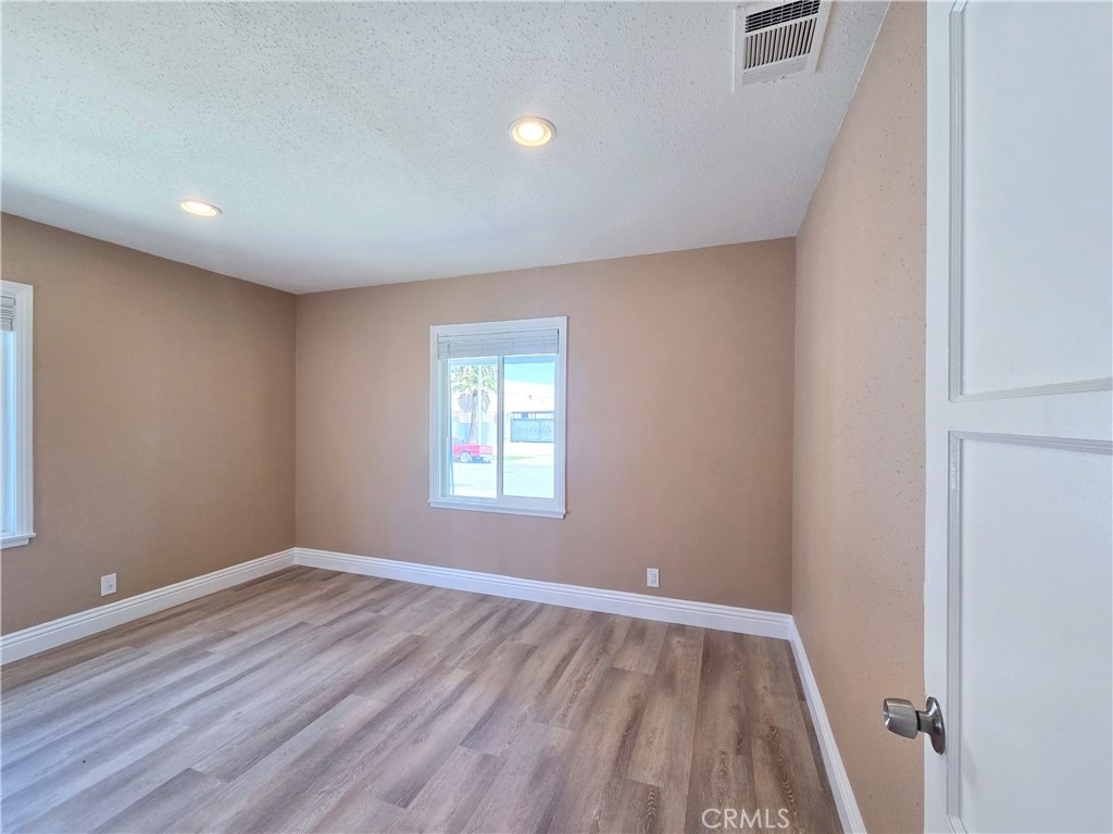 705 N Hillford Avenue - Photo 21