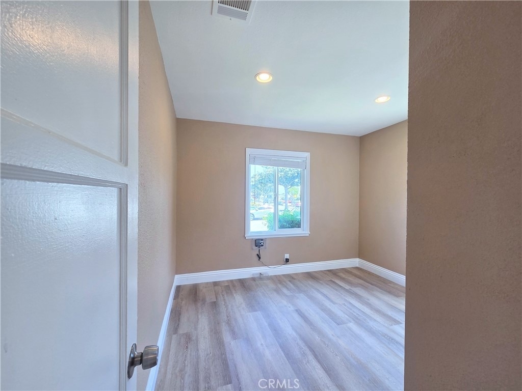 705 N Hillford Avenue - Photo 14