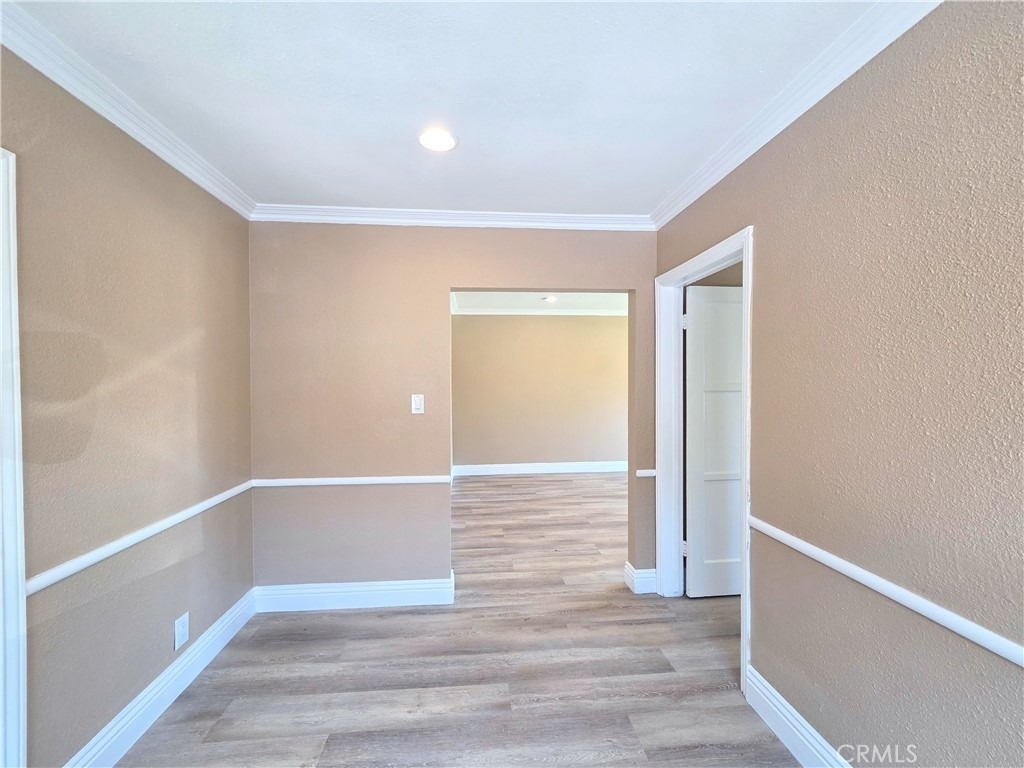 705 N Hillford Avenue - Photo 6