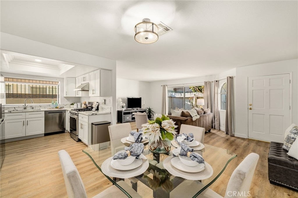 11463 1/2 Excelsior Drive - Photo 0