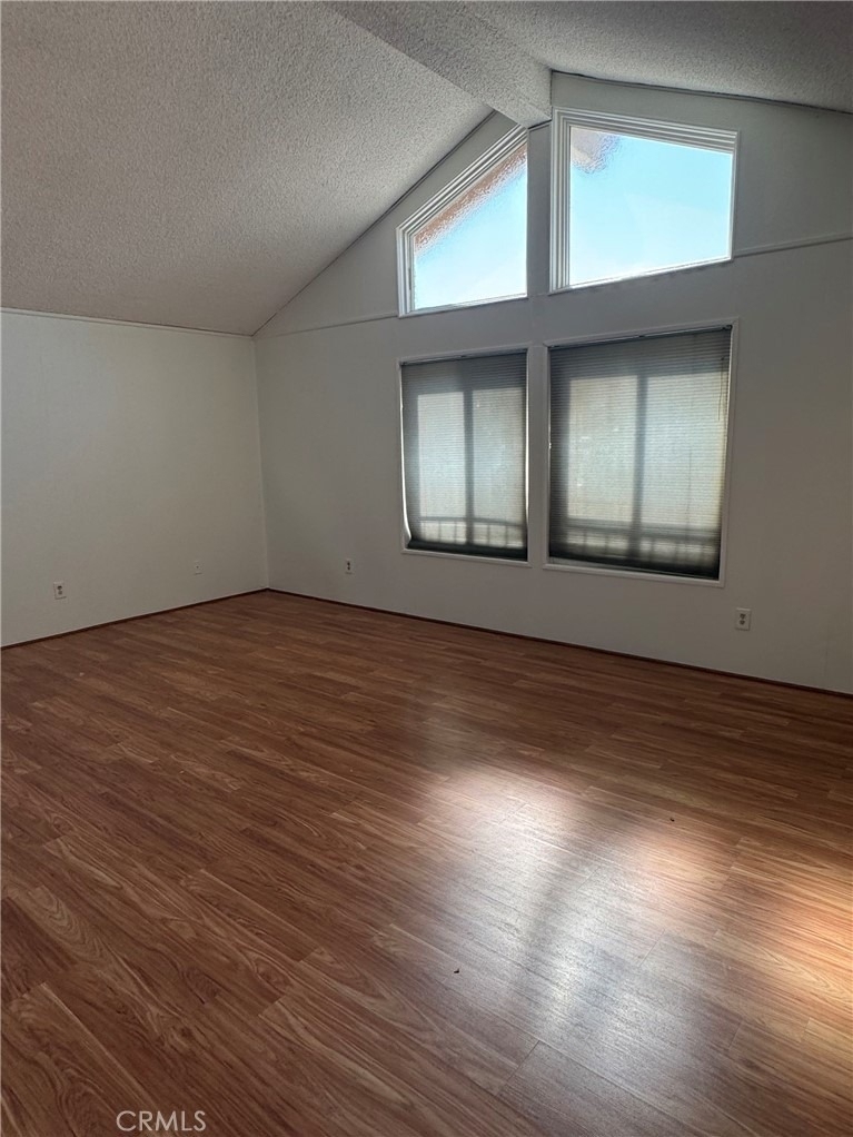 5355 Duncannon Ave - Photo 26