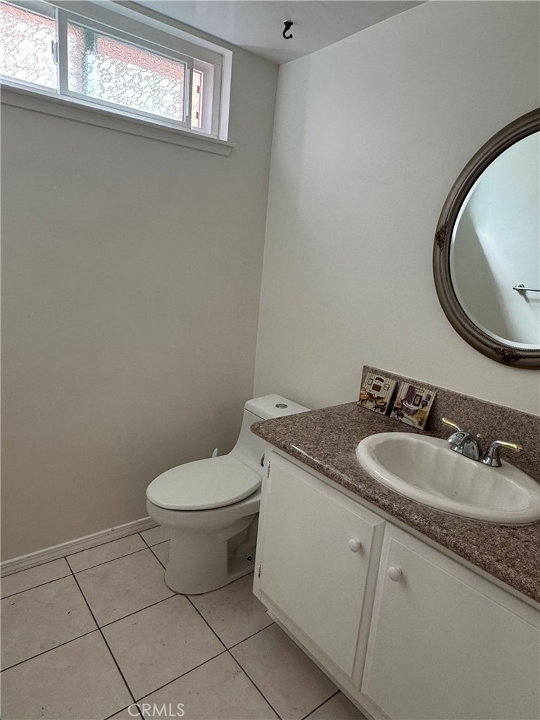5355 Duncannon Ave - Photo 13