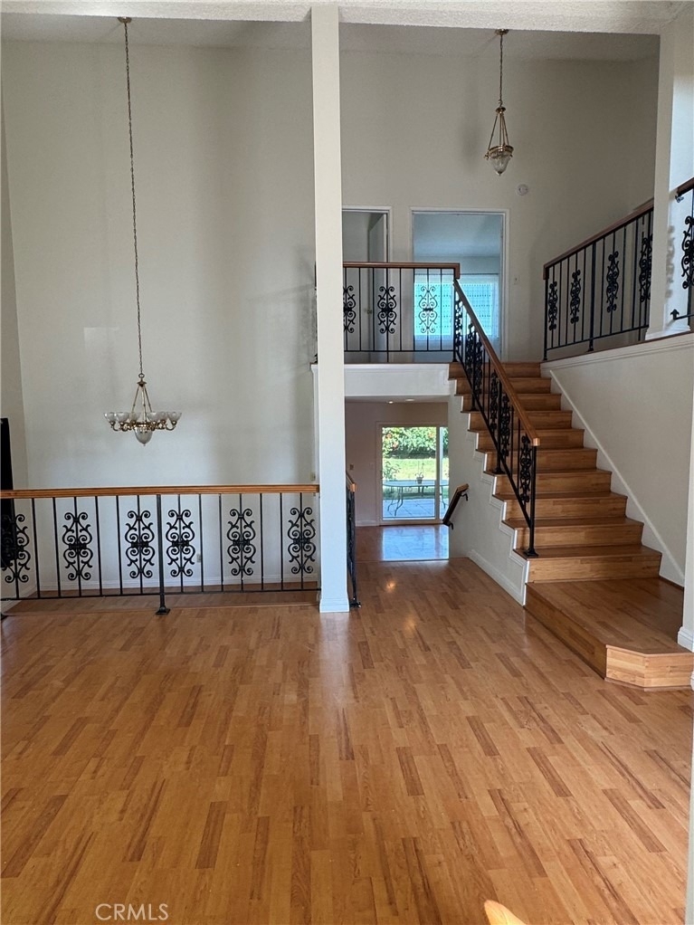 5355 Duncannon Ave - Photo 9