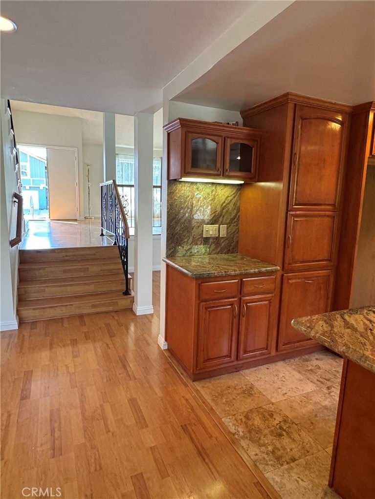 5355 Duncannon Ave - Photo 7