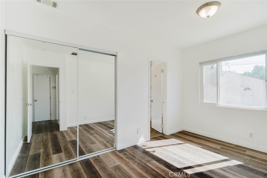 7426 Dempsey Avenue - Photo 4