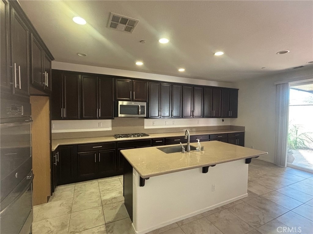 3288 Ledgewood - Photo 1