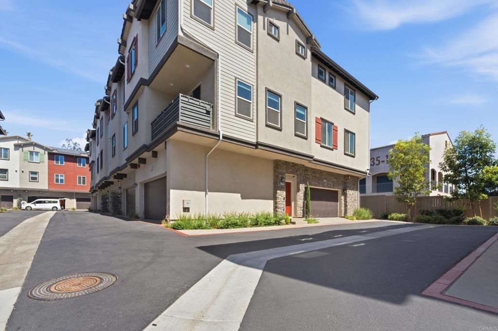8386 Yosemite Street - Photo 18