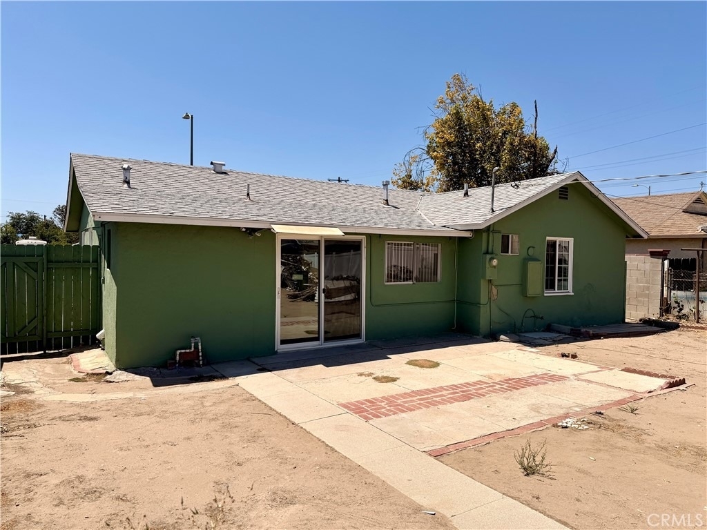 7536 White Oak Avenue - Photo 13