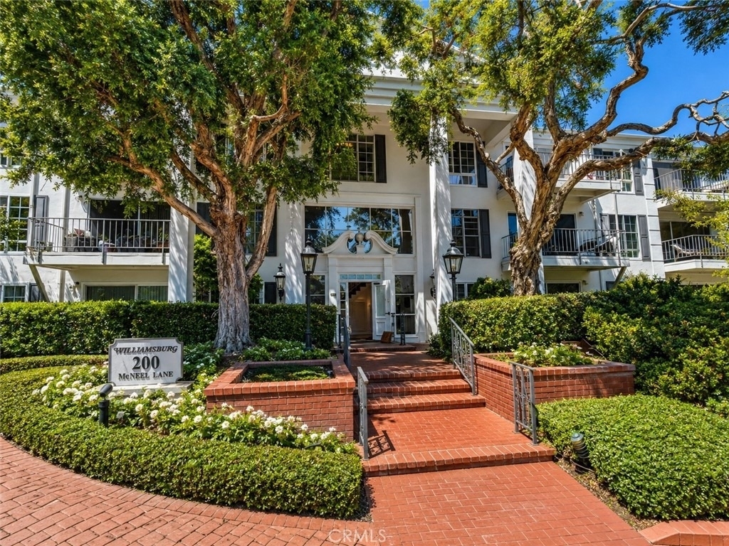 200 Mcneil - Photo 0