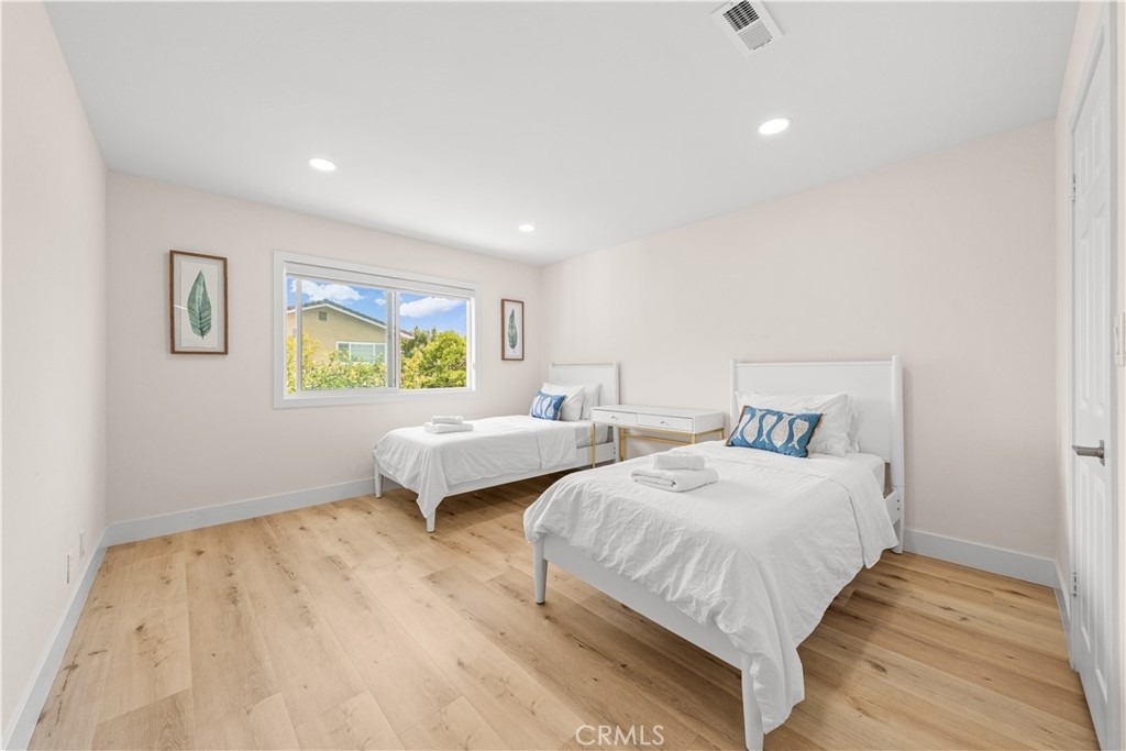 4311 Pioneer St - Photo 26