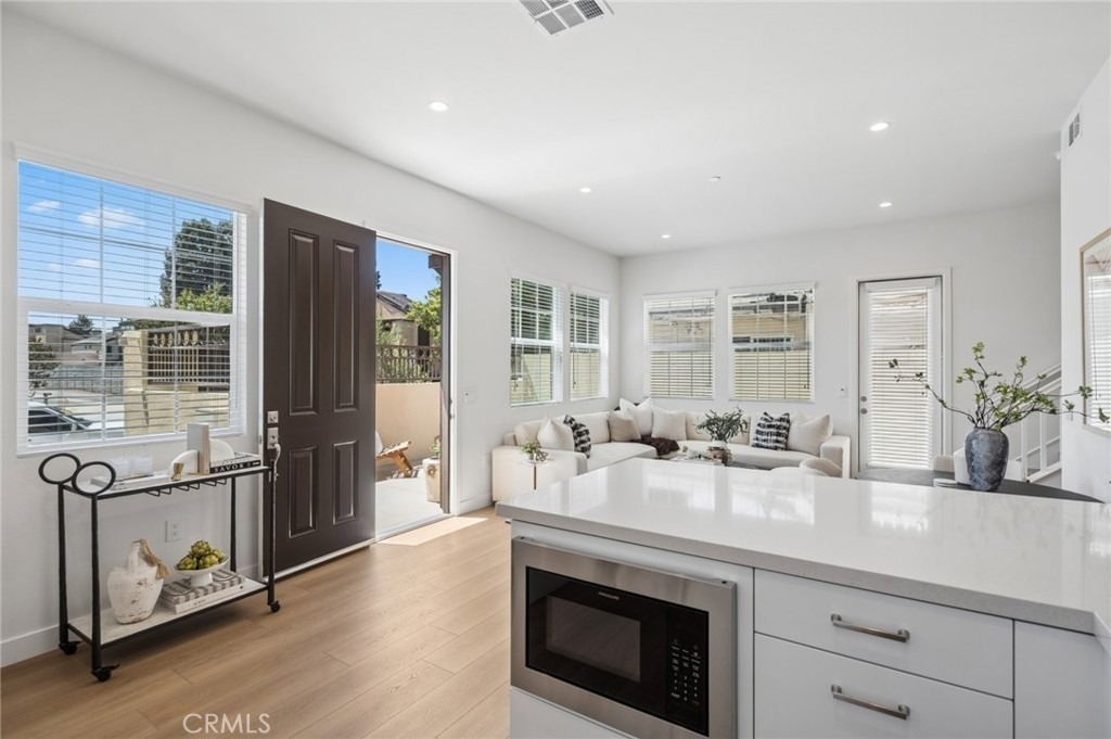 376 Hamilton Street - Photo 8