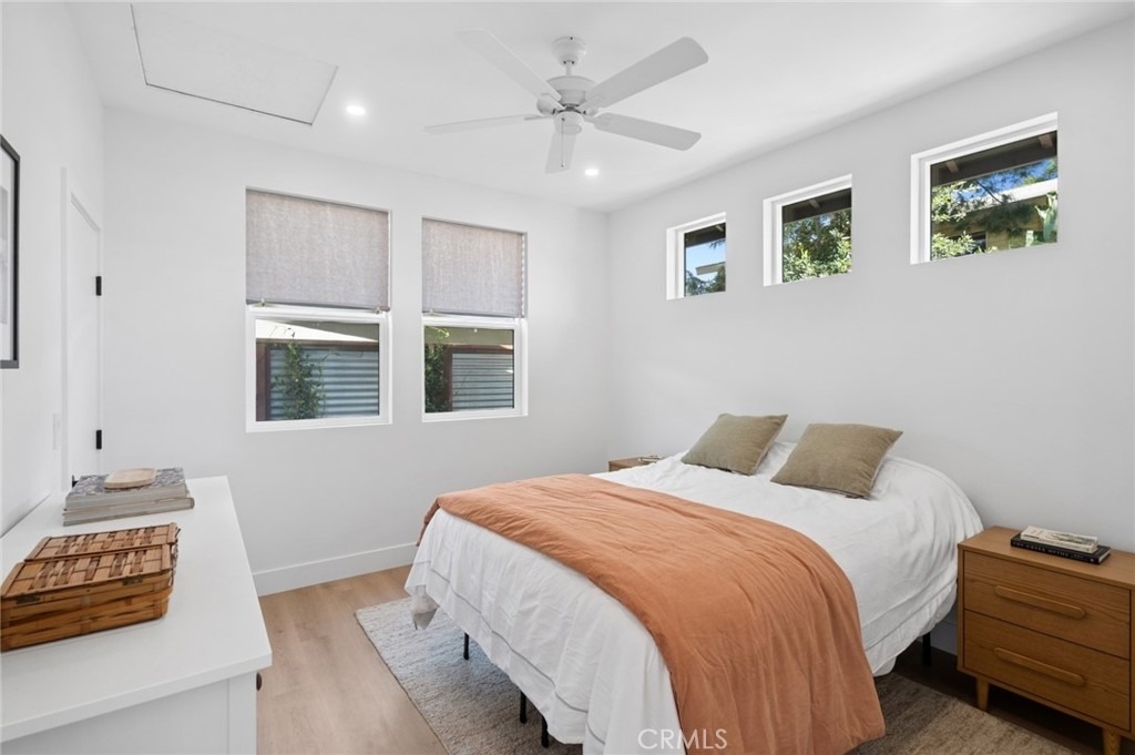 314 E 16th - Photo 6