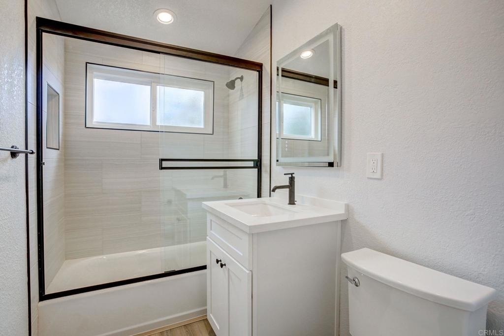 521 W 11th Avenue - Photo 8