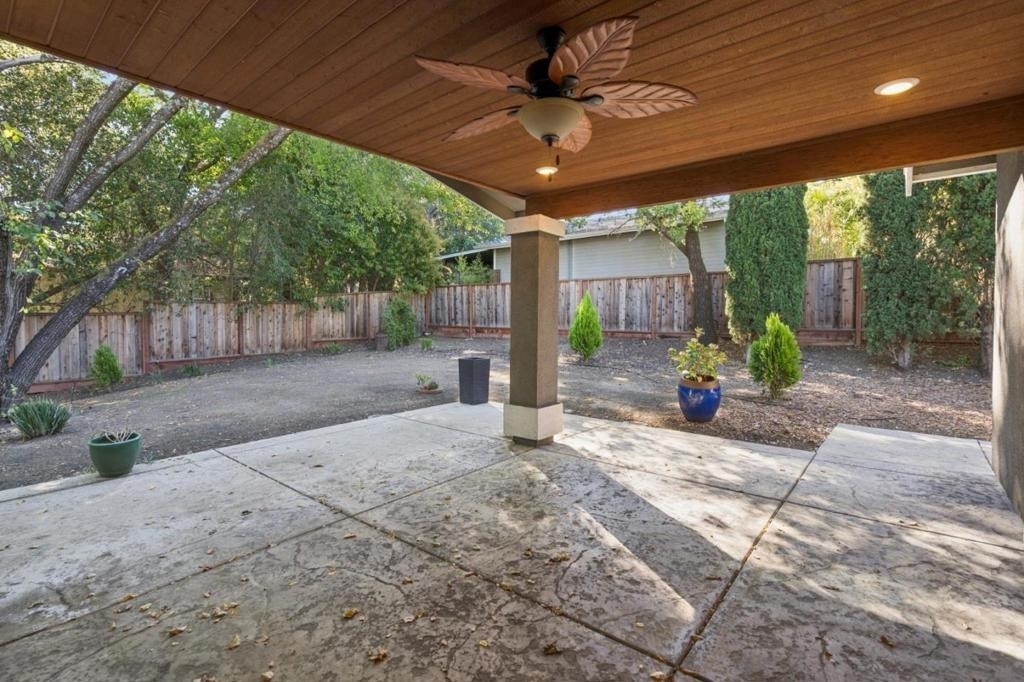 2081 Buttner Road - Photo 33