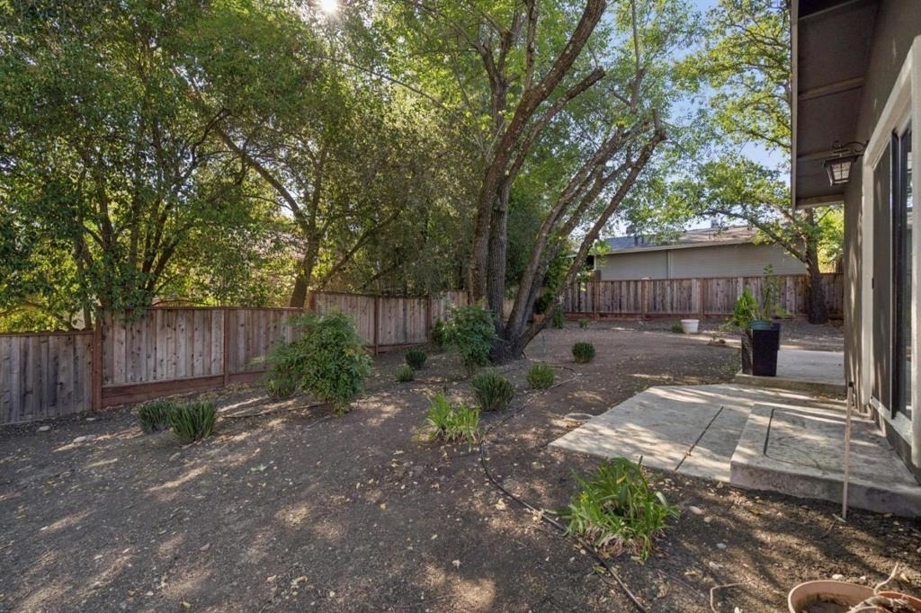 2081 Buttner Road - Photo 37