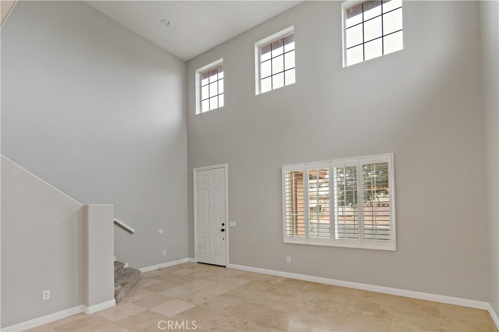 1472 Pinewood Drive - Photo 3