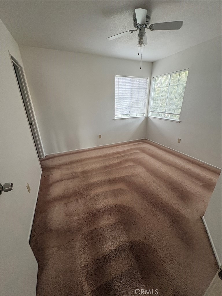 1524 Canterbury - Photo 11