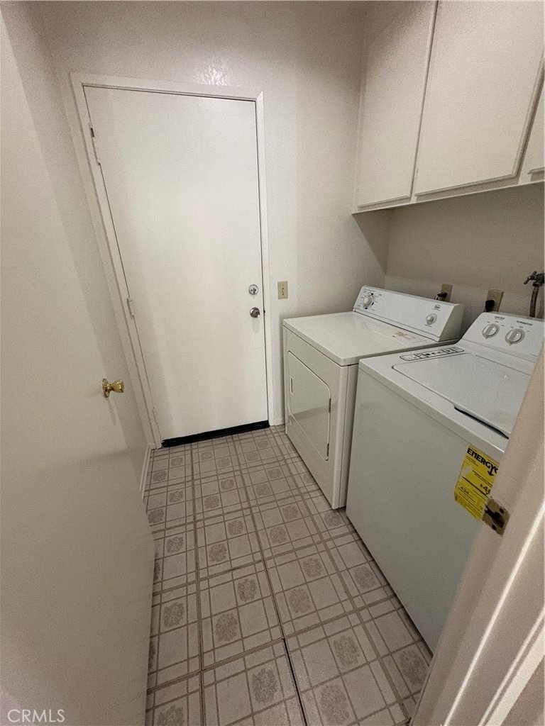 1524 Canterbury - Photo 14