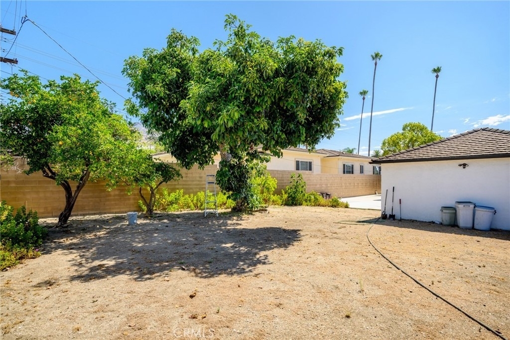 1365 Winchester Avenue - Photo 29
