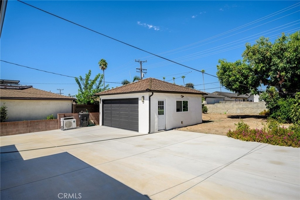 1365 Winchester Avenue - Photo 25