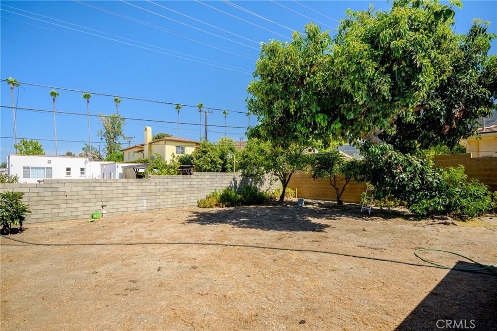 1365 Winchester Avenue - Photo 28