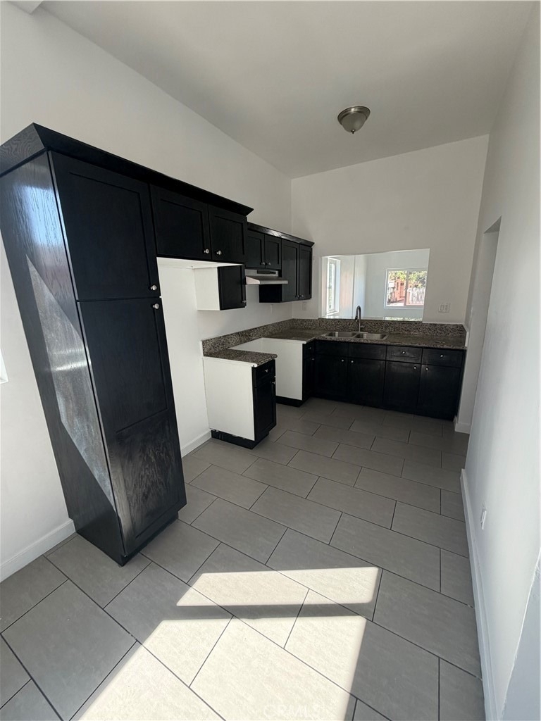 4354 Compton - Photo 12