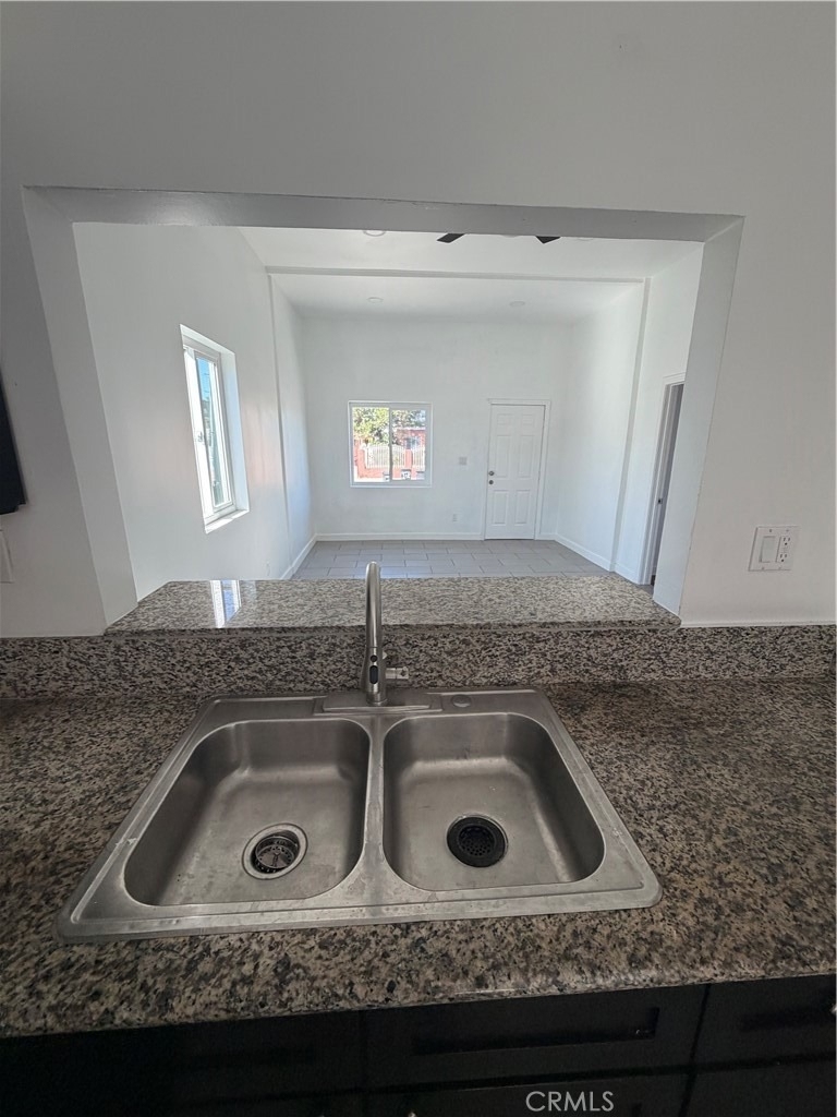 4354 Compton - Photo 13