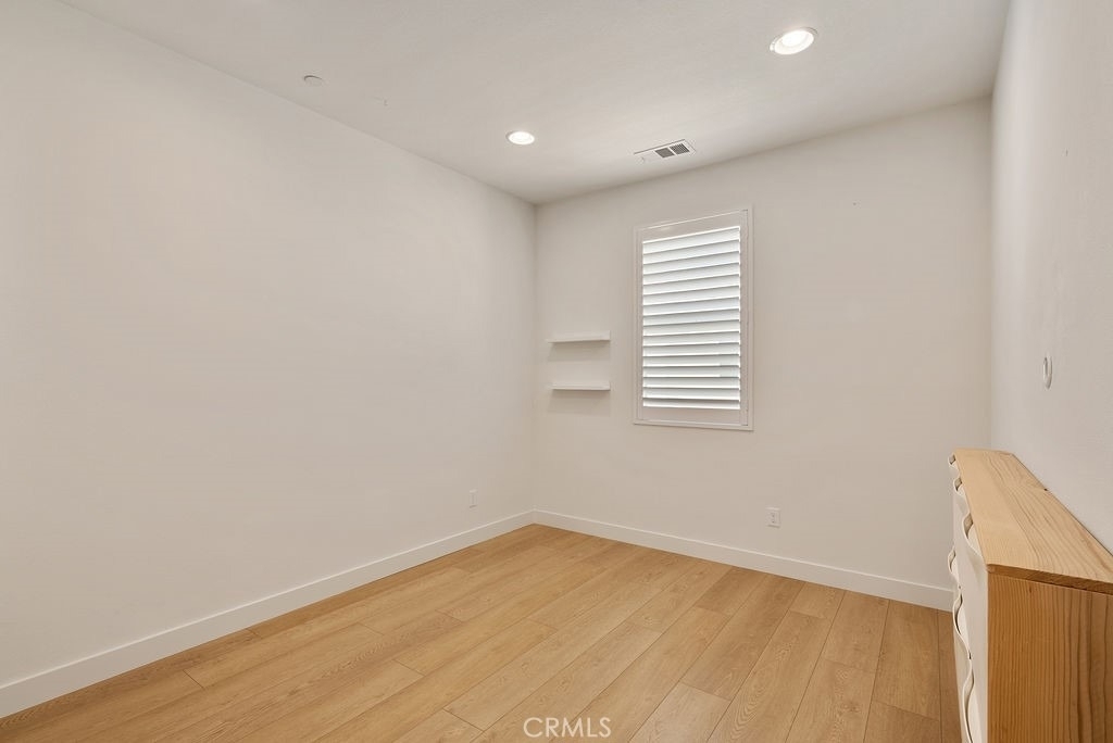 5750 Acacia Lane - Photo 33