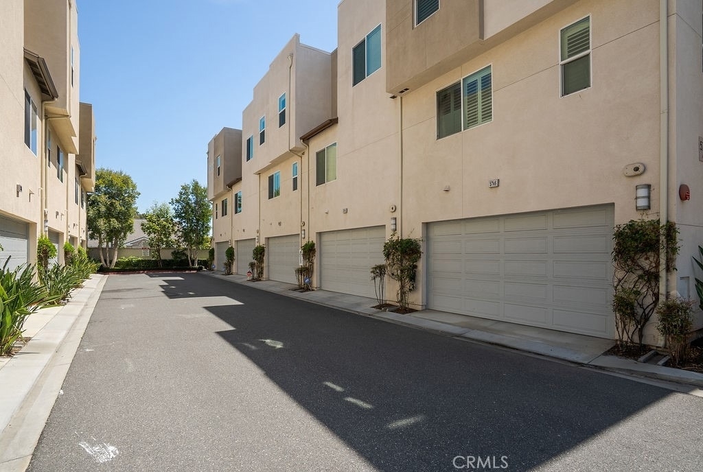 5750 Acacia Lane - Photo 7