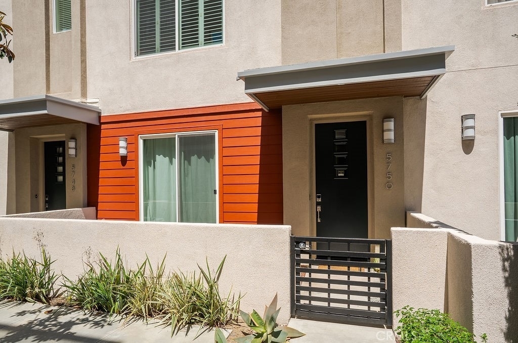 5750 Acacia Lane - Photo 1