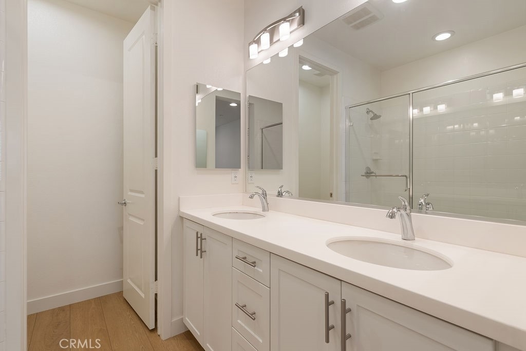 5750 Acacia Lane - Photo 28