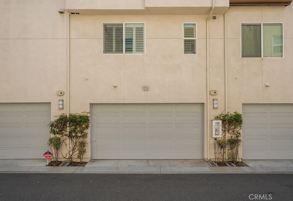 5750 Acacia Lane - Photo 8