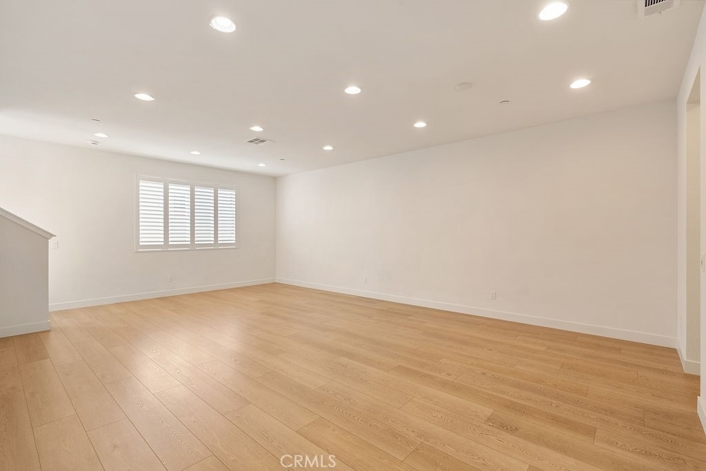 5750 Acacia Lane - Photo 18