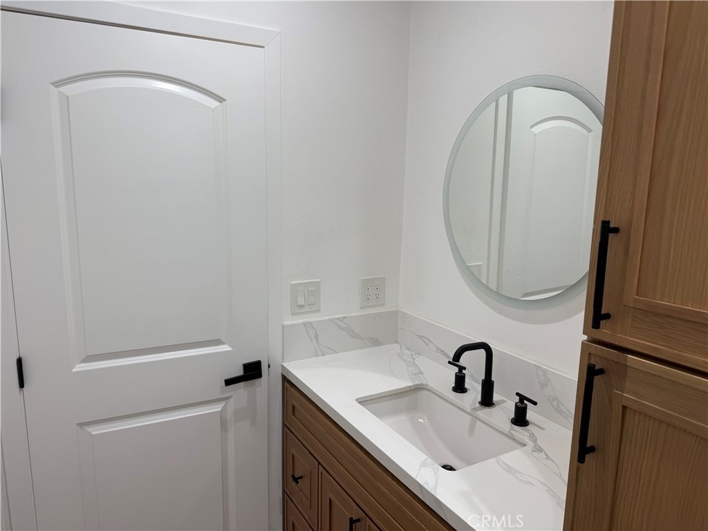 1395 A 3rd - Photo 12