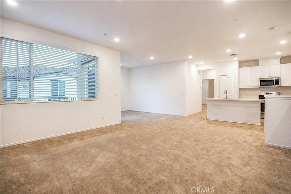 5585 Kate Way - Photo 1