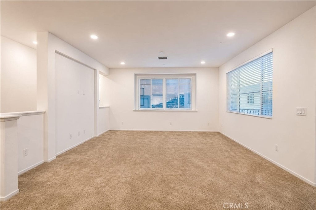 5585 Kate Way - Photo 2