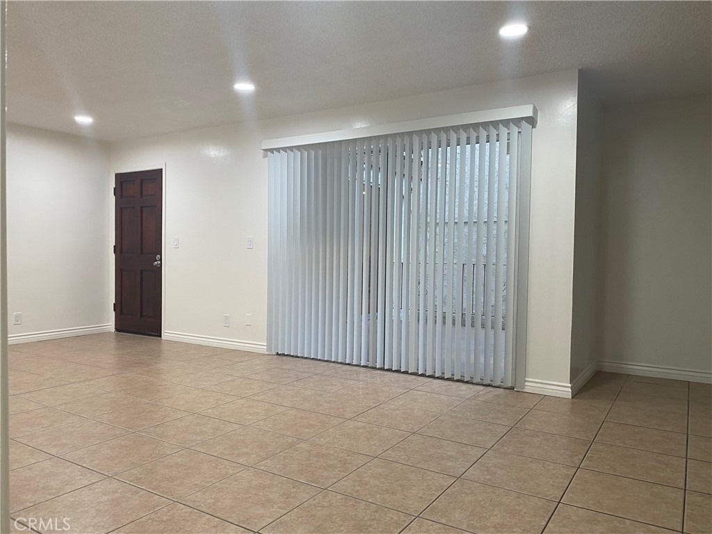 1146 E Lexington - Photo 16