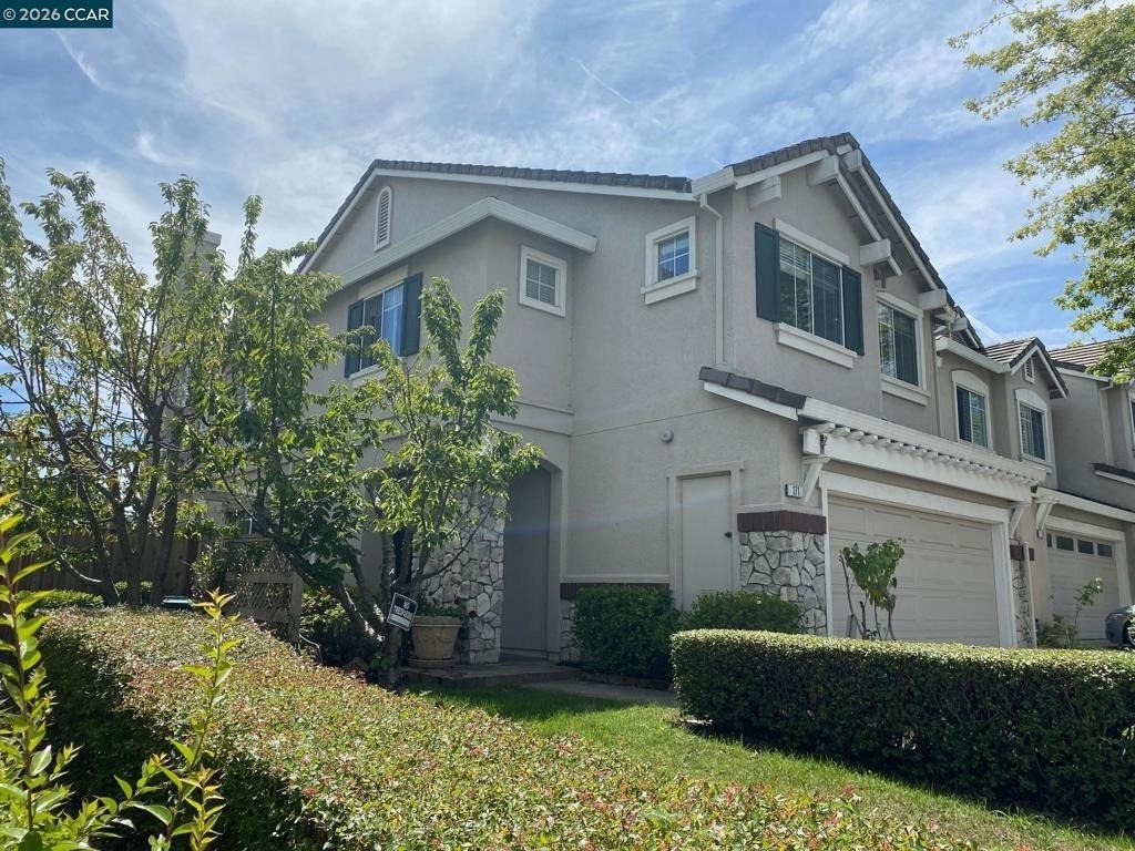 171 Shadowhill Cir - Photo 0