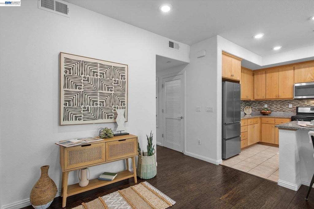 2071 Mahuron Cir - Photo 4
