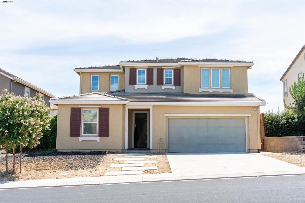 21236 Grapevine Dr - Photo 0