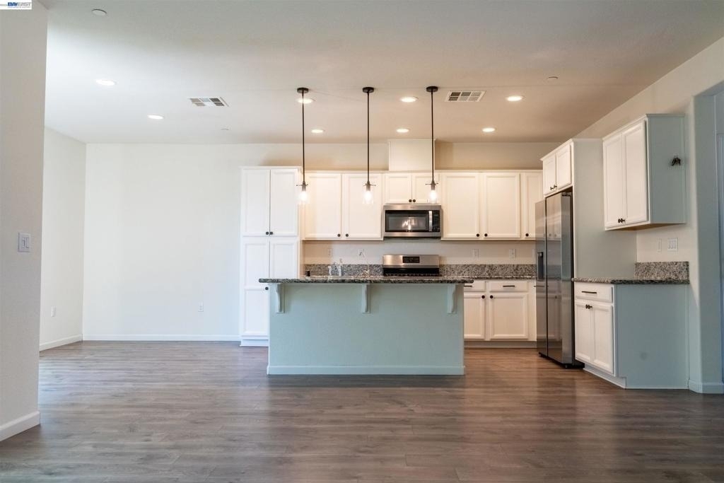 21236 Grapevine Dr - Photo 2